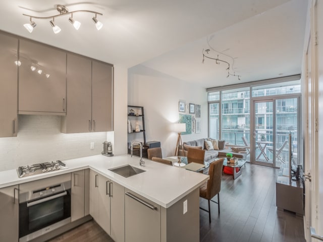 39 Queens Quay East, Suite 807 Liberty Village