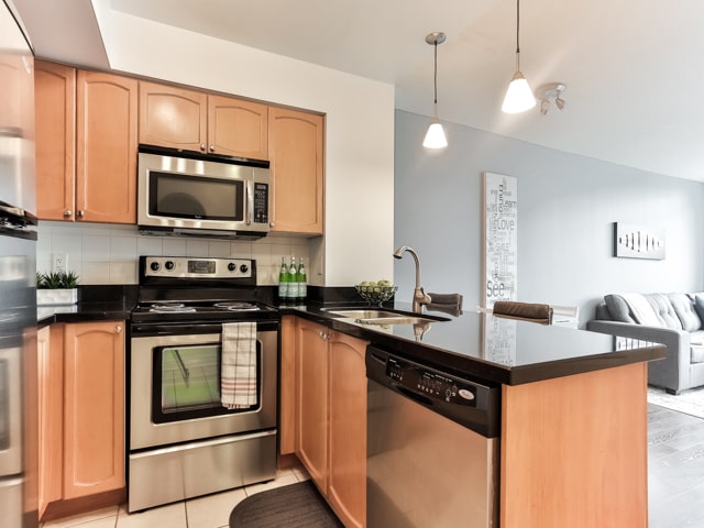 18 Yonge Street Suite 3202 Toronto