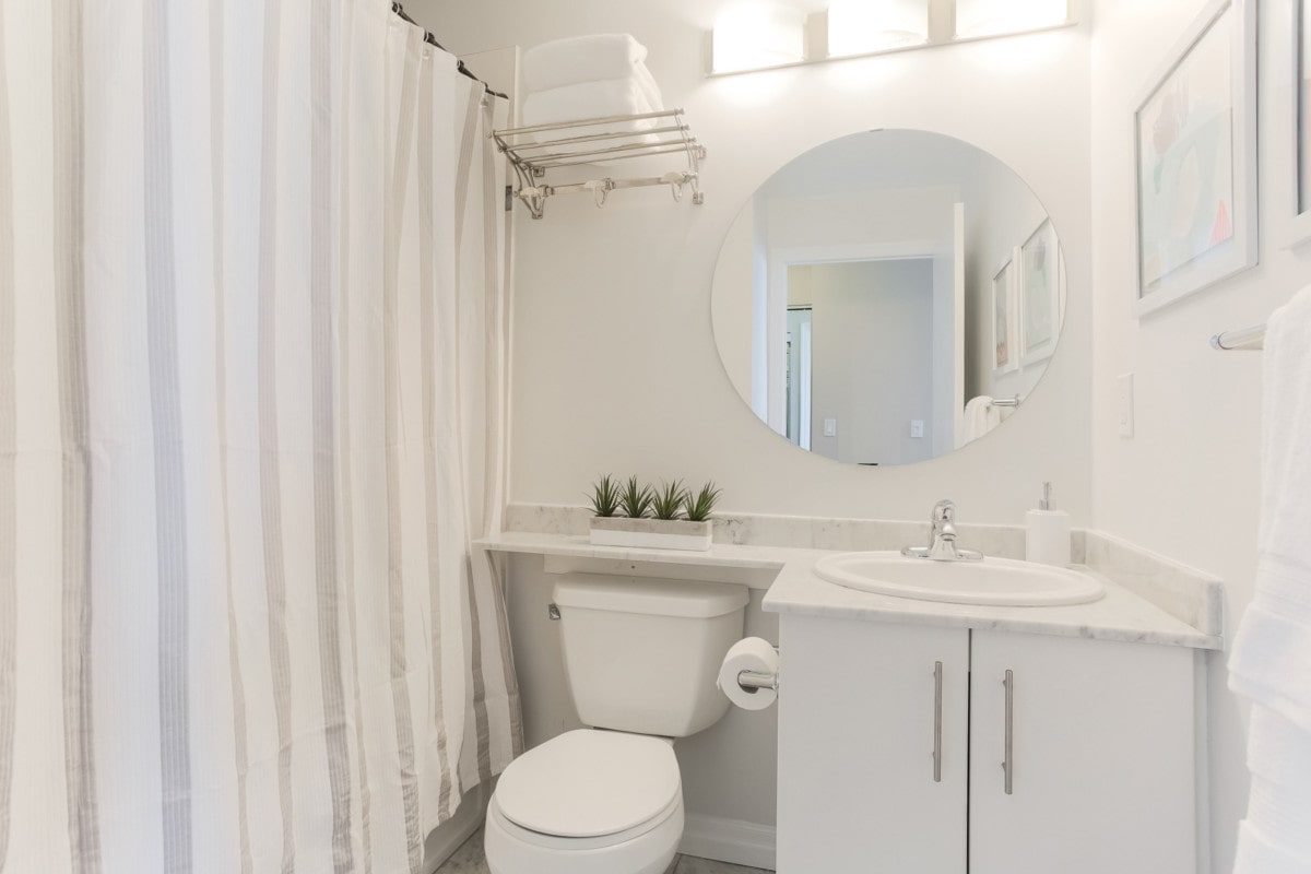 16 Yonge St Suite 3409 Toronto