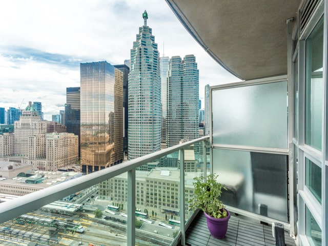 18 Yonge Street Suite 3202 Toronto