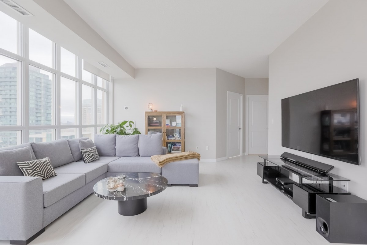 65 East Liberty St, Lower PH 2205  Toronto