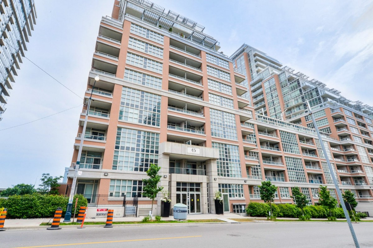 65 East Liberty St, Lower PH 2205  Toronto