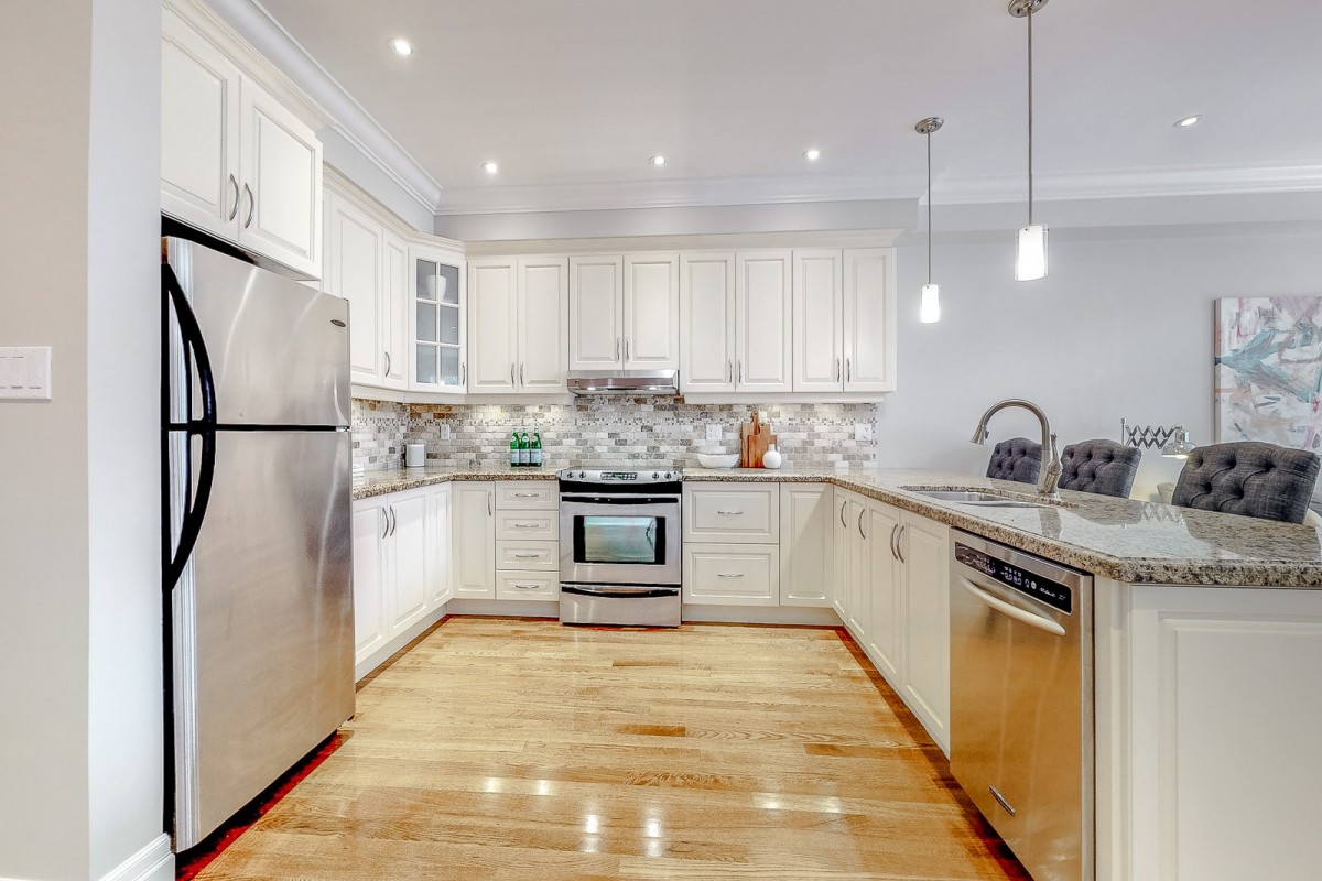 92B Torrens Ave  East York