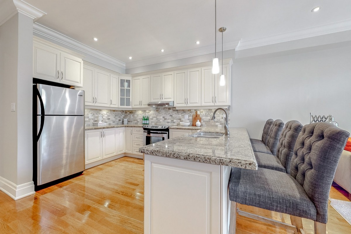 92B Torrens Ave  East York