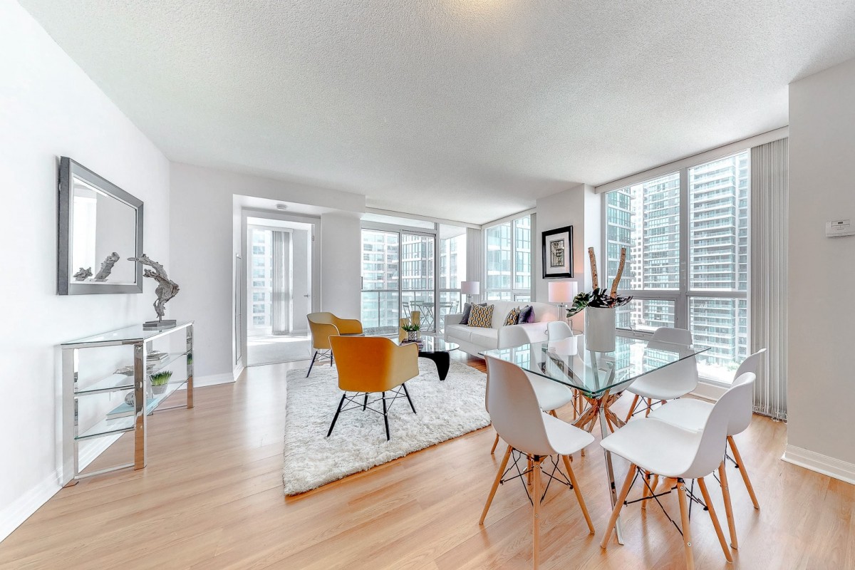 16 Yonge St, Suite 1011  Toronto