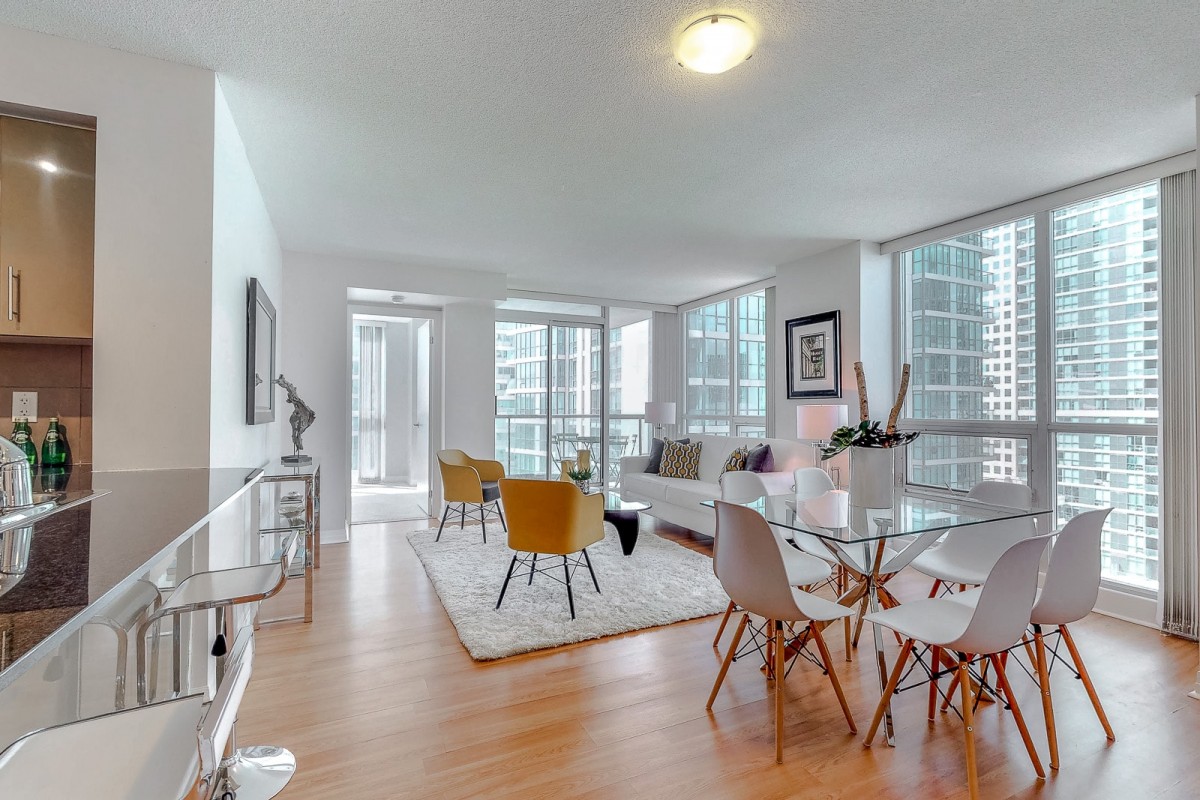 16 Yonge St, Suite 1011  Toronto