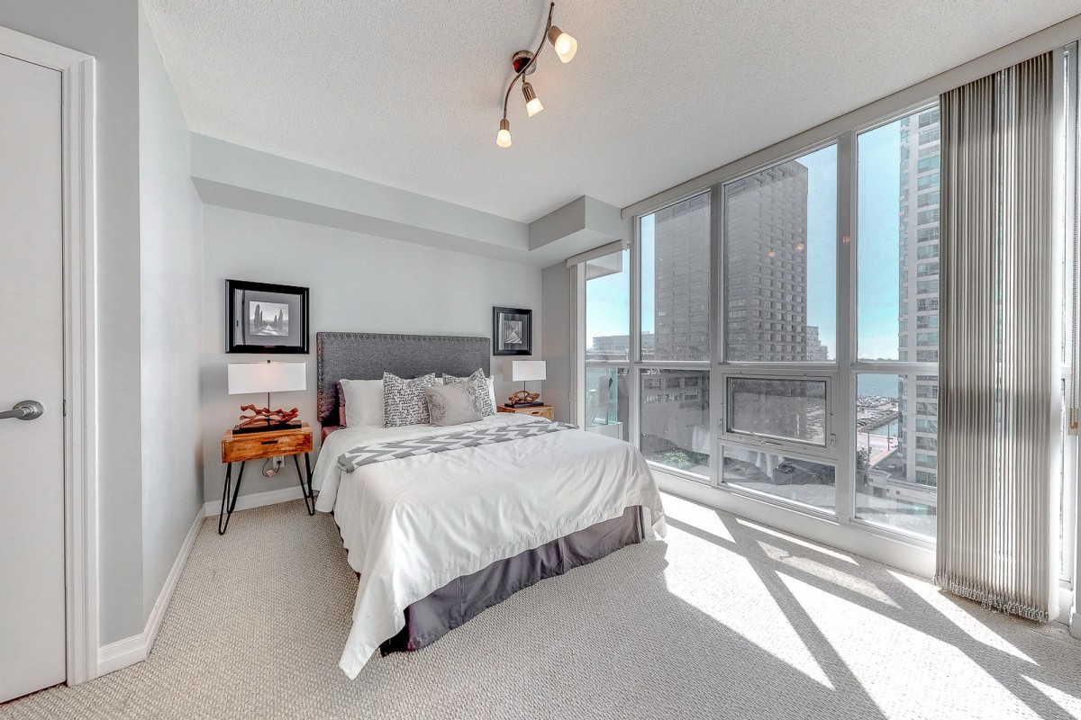 16 Yonge St, Suite 1011  Toronto