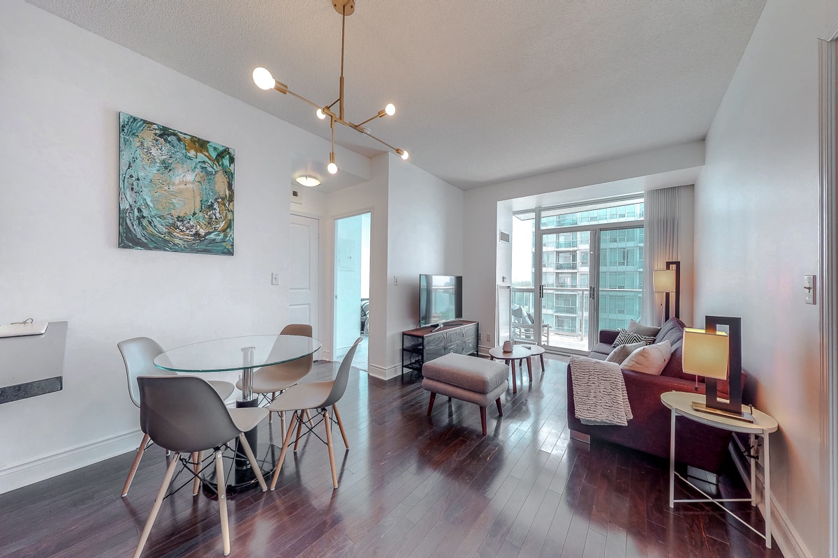 1910 Lake Shore Blvd W, Suite 1505  Toronto