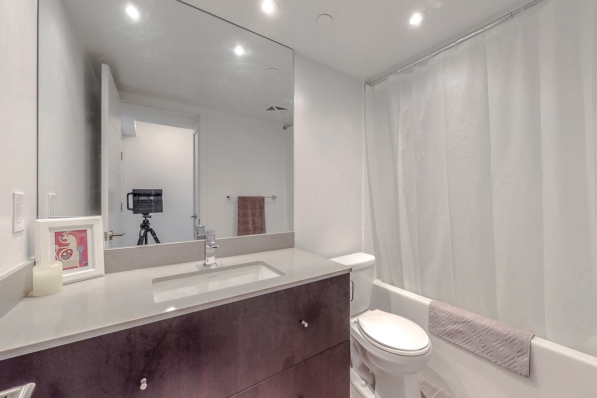 525 Adelaide St W, Suite 513  Toronto